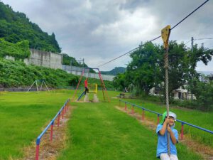 Nakano Shooting Stars: Visiting a park