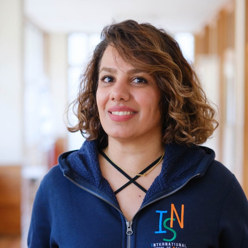 五常キャンパス小学部 教頭 Fatemeh Azam Mofidi(Rosa)