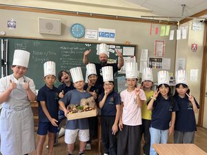 Grade 4 Food Tasting Workshop: Exploring Our Senses